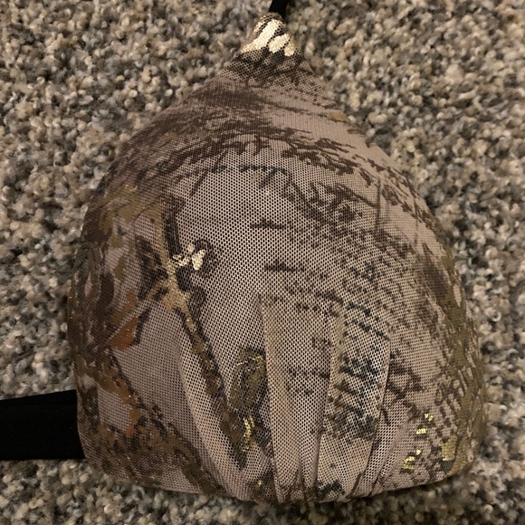 Black and Gold Bikini Set - Picture 11 of 13